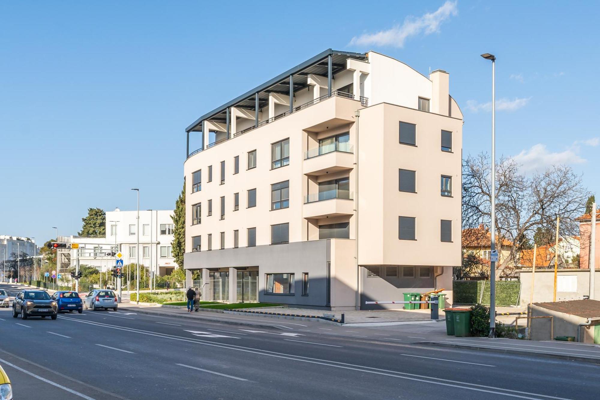 Апартаменты Tres Fenestras Zadar - Private Parking Экстерьер фото